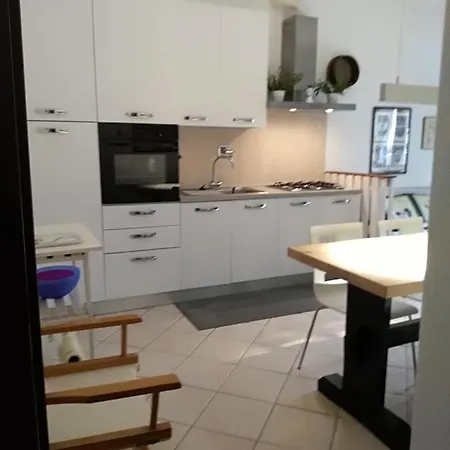 アパート A10 Nel Borgo- Con Giardino Vista Mare グアルディスタッロ
