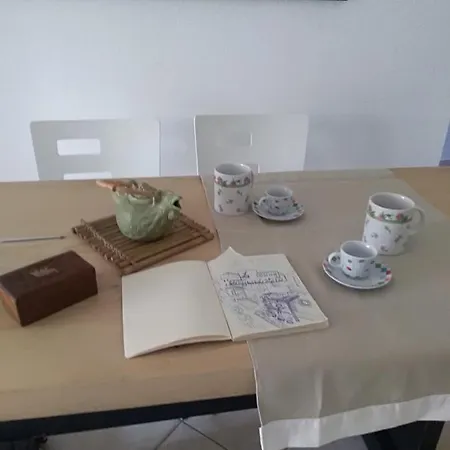 A10 Nel Borgo- Con Giardino Vista Mare アパート