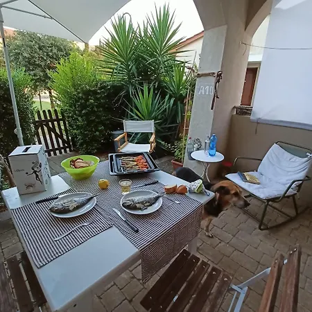 A10 Nel Borgo- Con Giardino Vista Mare Apartman